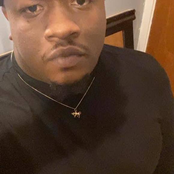 Meet your Posher, Julian - Picture 1 of 1